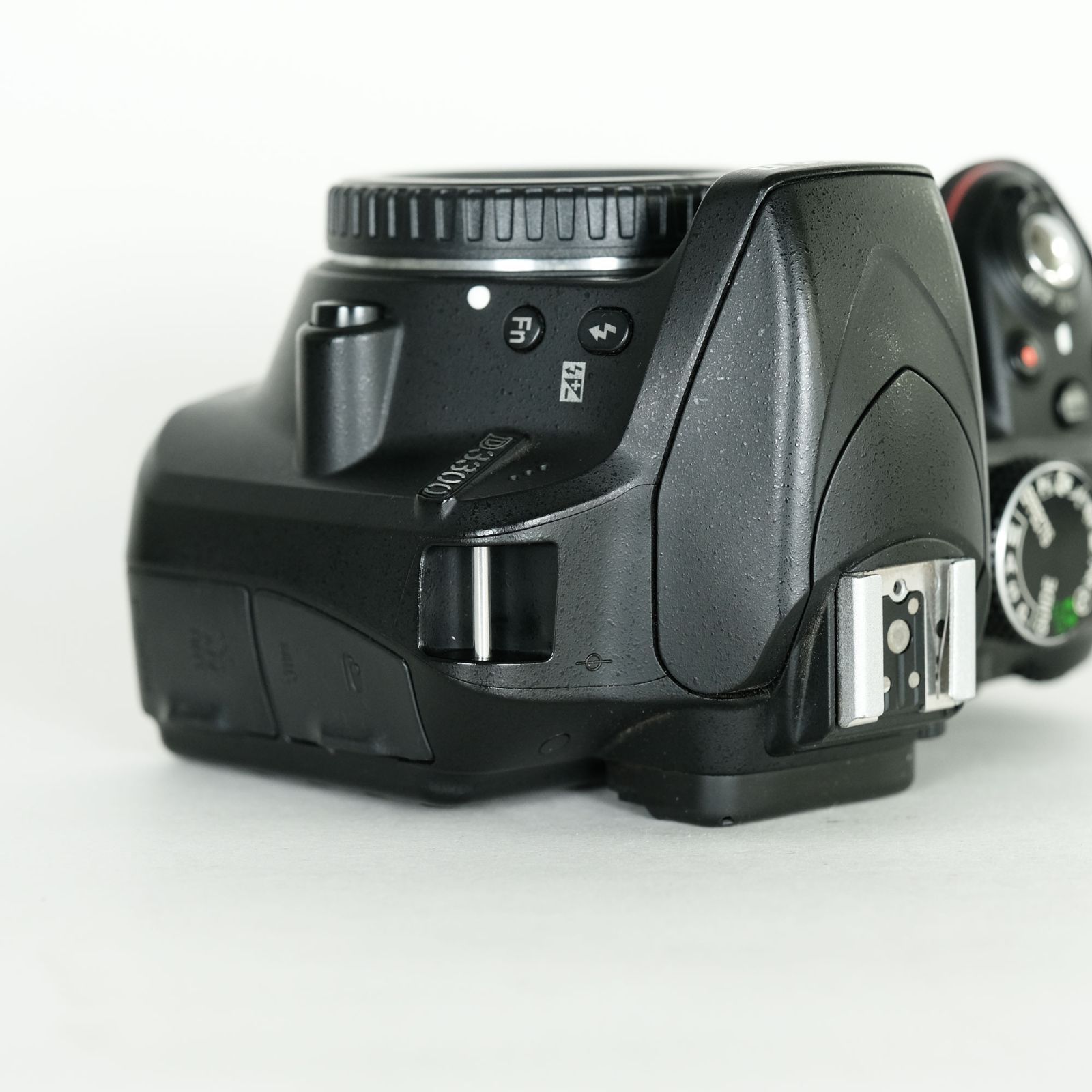 #3911 Nikon 35Ti 欠品のためジャンク カメラ [ジャンク品] Nikon D3300 / ニコンFマウント