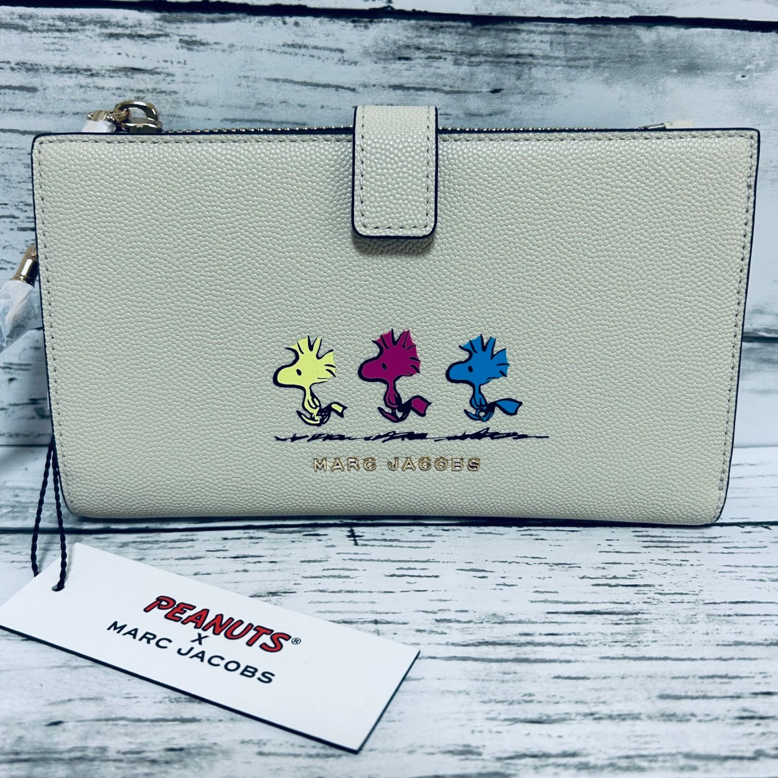 日本未発売☆MARC JACOBS × PEANUTS 新作財布 - キャンプユーゴー