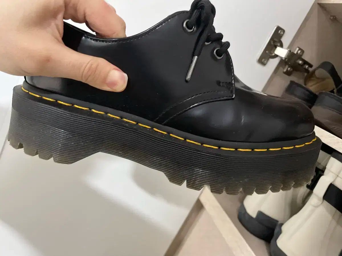 DR. MARTENS(ドクターマーチン) クアッド 260 出品