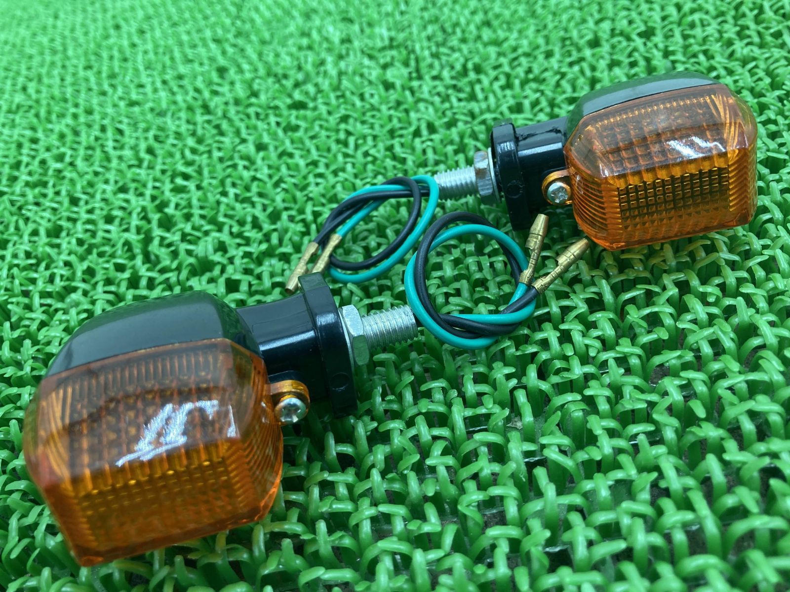 ZRX400 ウインカー 左右 社外 中古 バイク 部品 ZR400E 極小ノーマルタイプ コンディション良好 割れ欠け無し 品薄 希少品