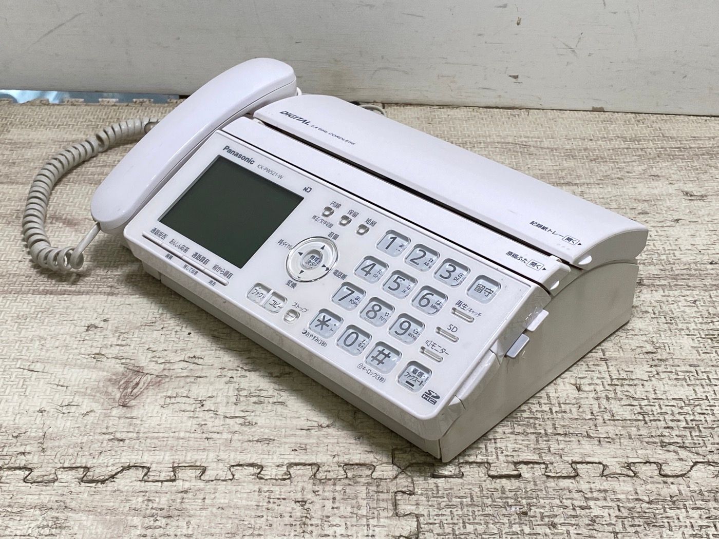 パナソニック おたっくす デジタルコードレスFAX 親機のみ スマホ連動 Wi-Fi搭載 ボルドーレッド KX-PD102D-R 中古Panasonicパナソニック デジタルコードレスFAX KX-PZ510 親機
