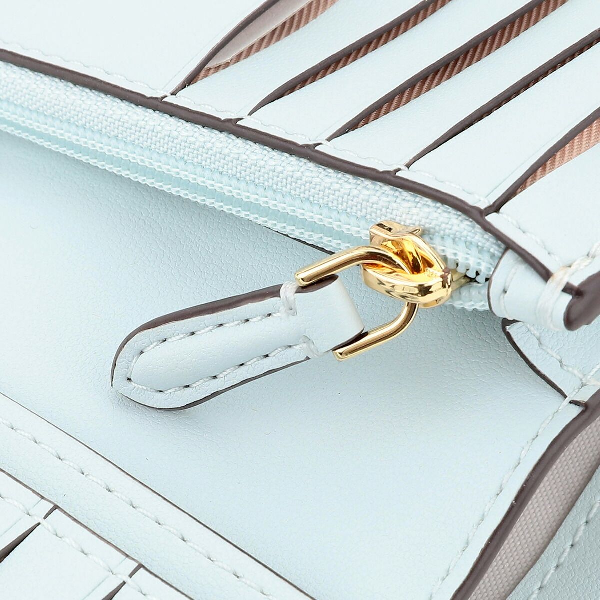 新品 ケイトスペード kate spade 2つ折り財布 フローラル アップリケ
