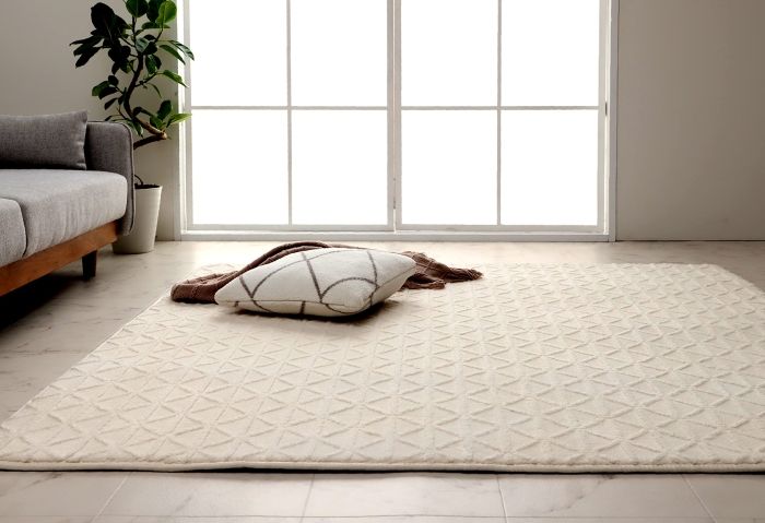 【新品・4営業日で発送】イケヒコ ラグ カーペット マット 長方形 リマリ アイボリー 約200×240cm 手洗い ジャガード織 幾何柄 クッション ...