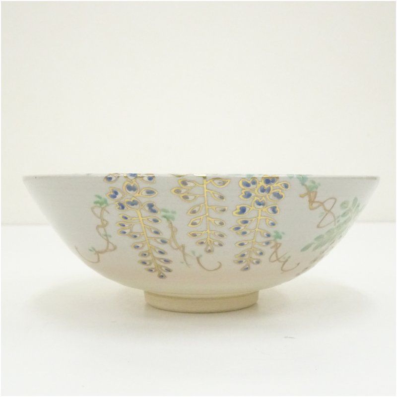 茶道具　色絵　藤花　平茶碗　手塚祥堂　共箱　京焼　陶芸　ふじ　藤　抹茶 京焼 手塚祥堂造 藤花文平茶碗（共箱） 茶道 抹茶 おしゃれ 抹茶茶碗