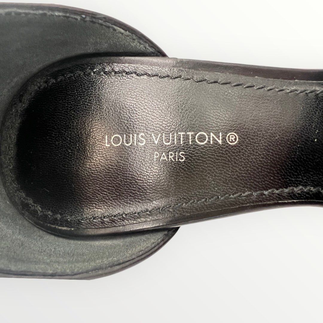 LOUIS VUITTON ルイヴィトン ポディウムライン プラットフォーム LOUIS VUITTON ルイヴィトン ポディウムライン プラットフォーム
