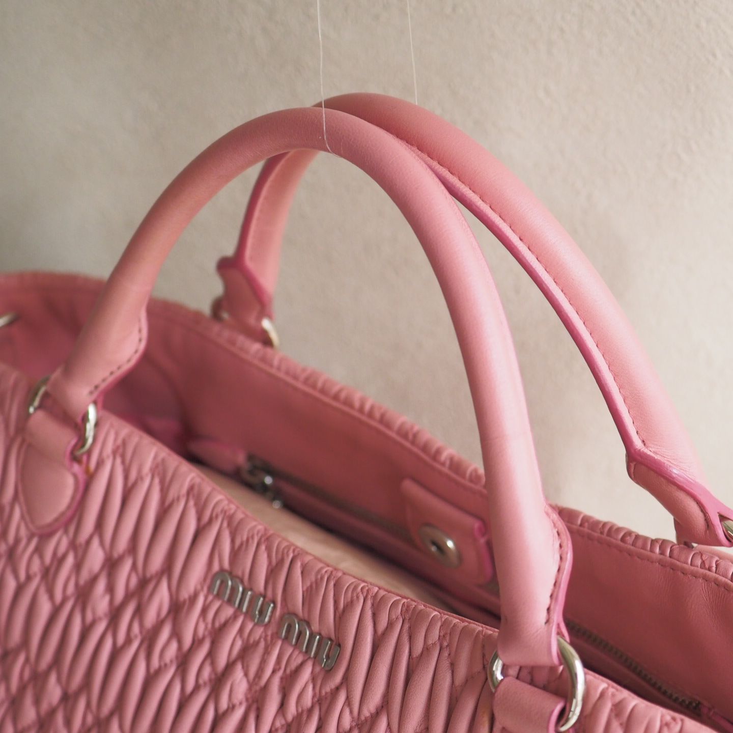 美品☆ ミュウミュウ miumiu ナッパクリスタル 2way ショルダー  