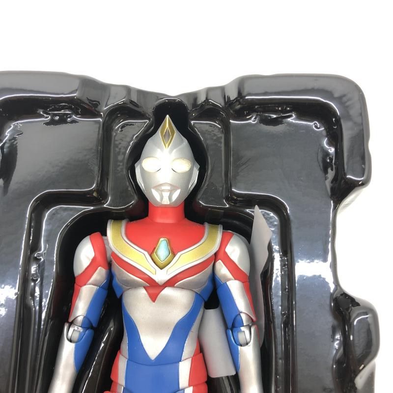 S.H.フィギュアーツ(真骨彫製法) ウルトラマンダイナ フラッシュ