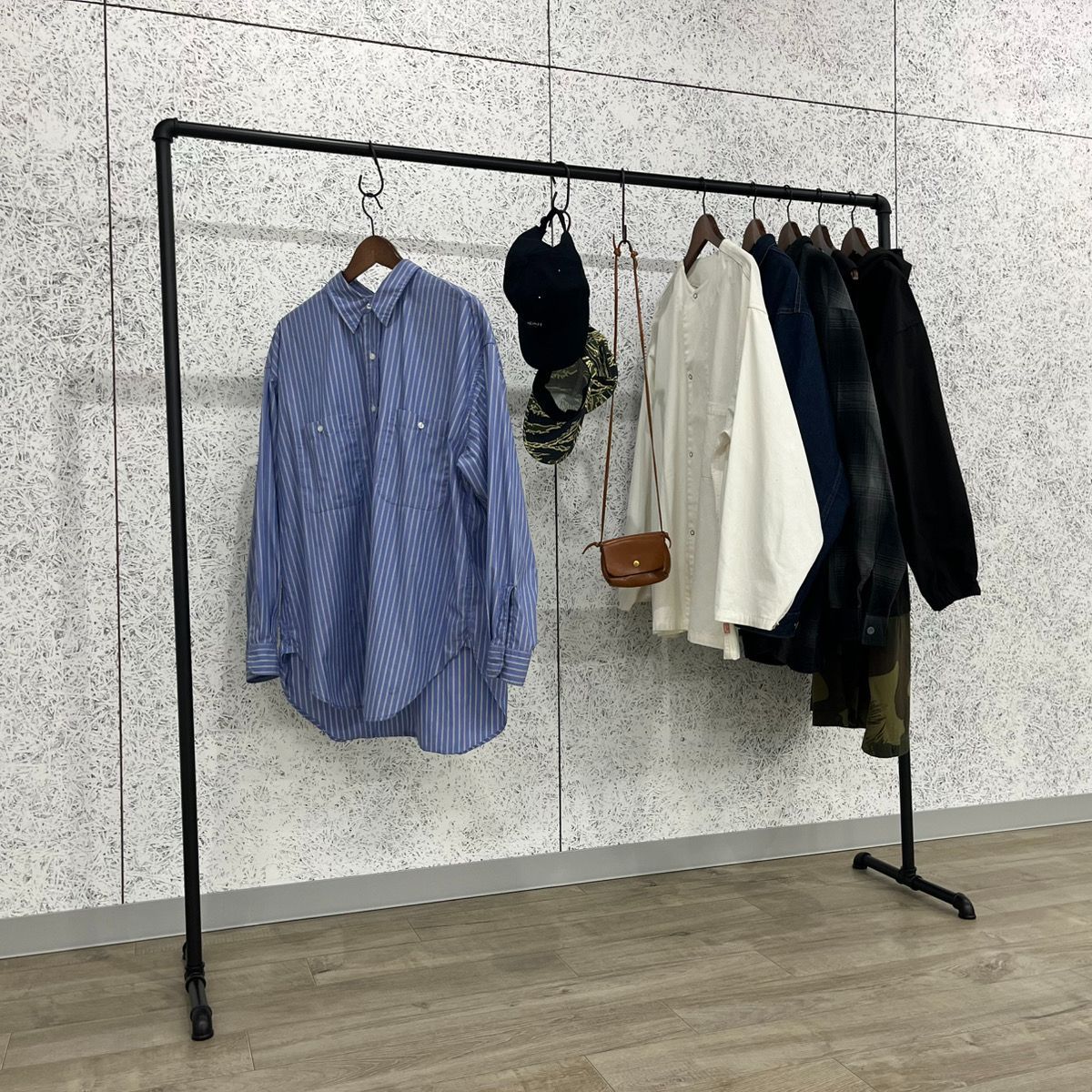 ハンガーラック ガス管 アイアン 黒 パイプ インダストリアル 収納 什器 幅150cm×高150cm