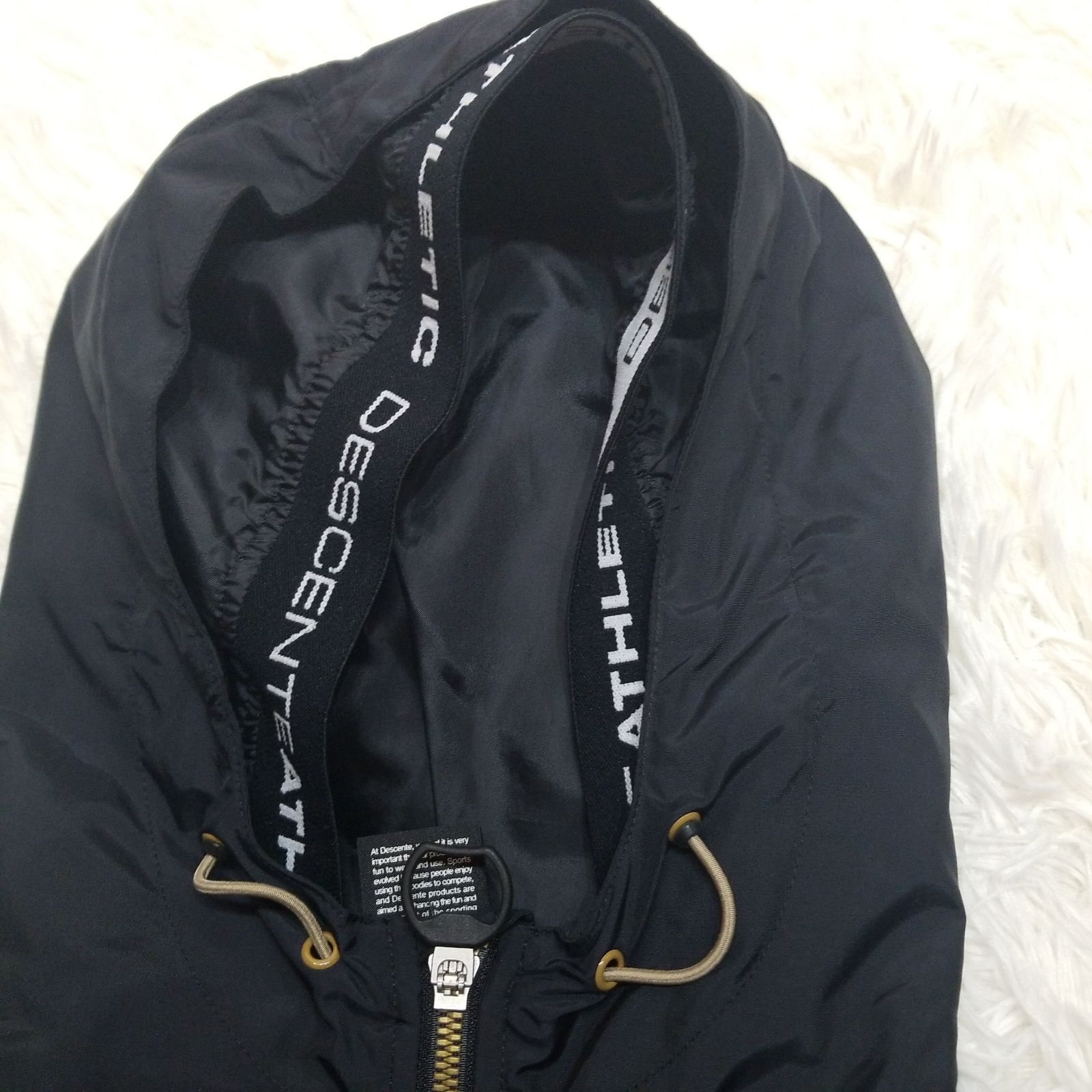 SALE!】DESCENTE デサントMove Sport ジャージ上下セット 黒金 
