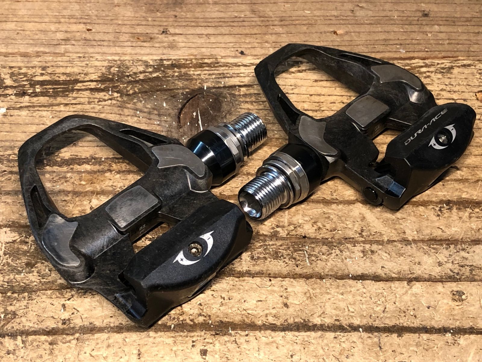 w*y様 シマノ PD-R9100 ビンディングペダル 使用わずか デュラエース IY697 シマノ SHIMANO デュラエース DURA-ACE PD-R9100 SPD-SL