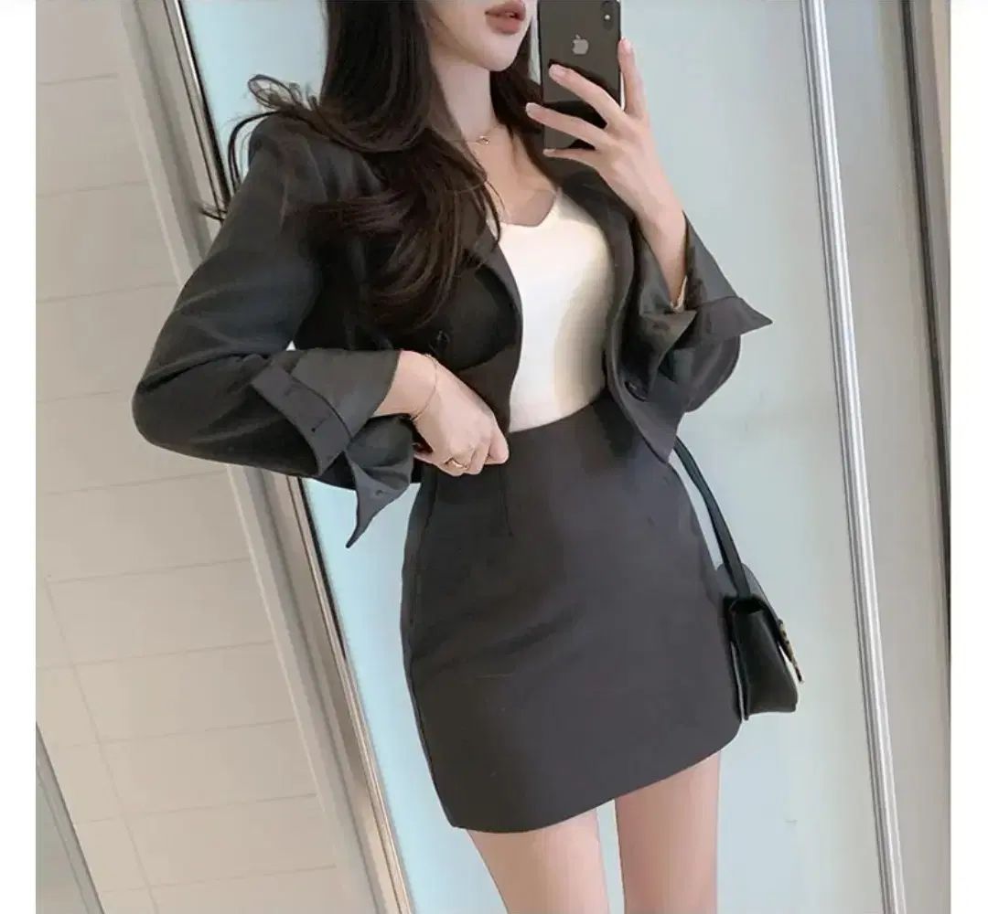 新作激安通販中!  エイブリー ヒニック ダブルボタン ジャケット スカート セットアップ