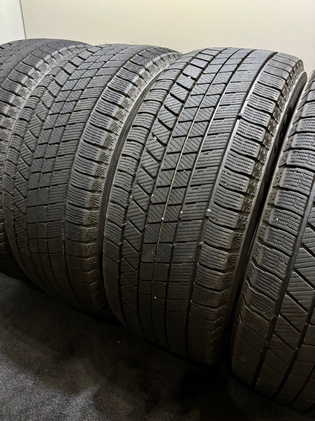 ★225/55R17 BRIDGESTONE/VRX3 21年製 スタッドレス 4本 ブリヂストン ブリザック XV フォレスター セルシオ マジェスタ (南7-G693)