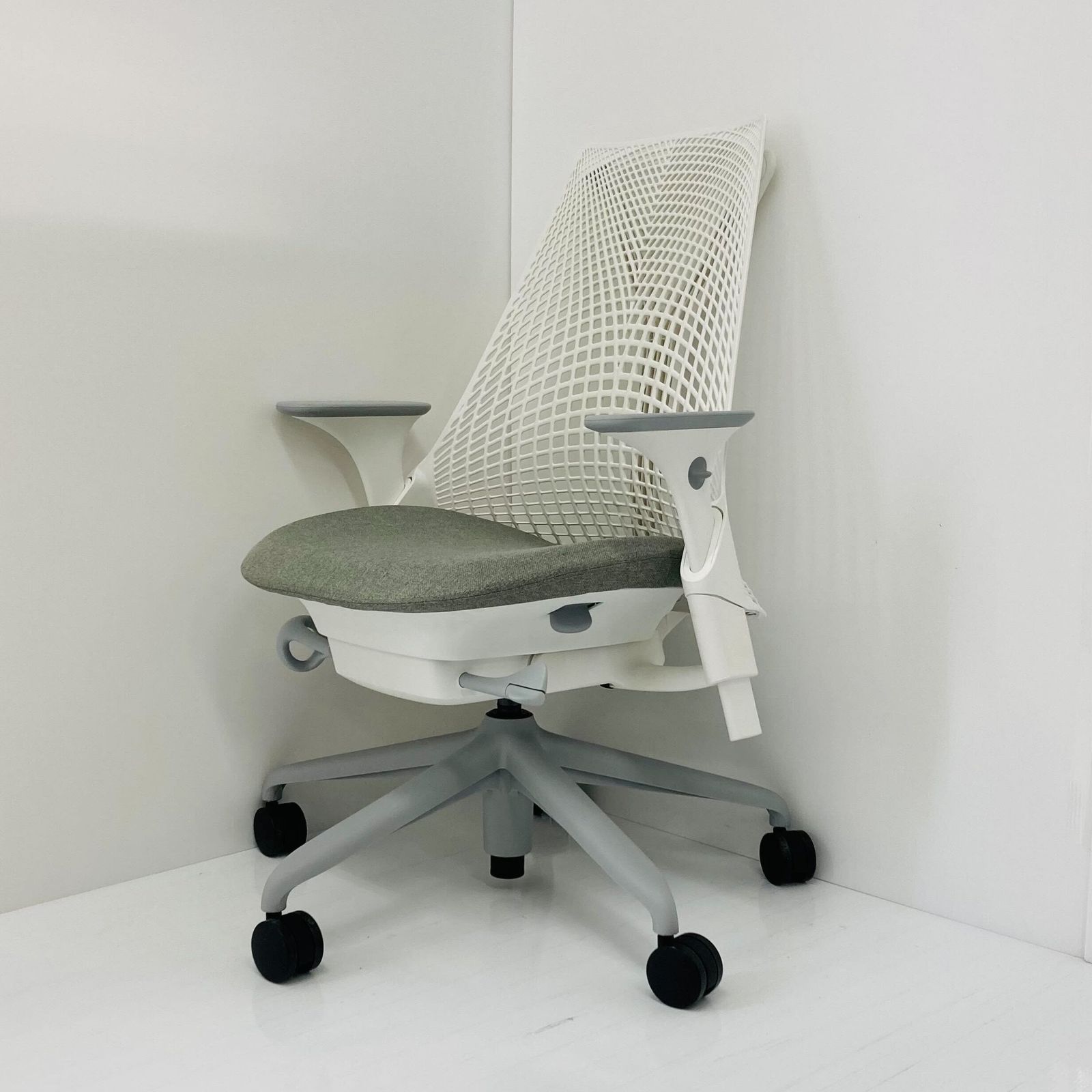 【中古 S(美品)_2024年製】SAYL Chair(セイルチェア) AS1YA23HAN265BB98631HA09【＊使用期間：2週間程度＊】