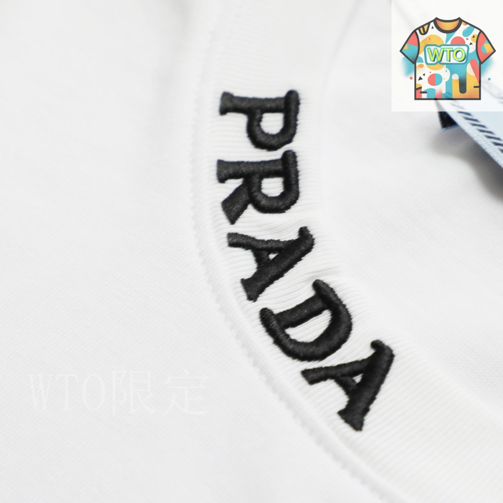 今日特価】Prada 襟口刺繍三角マーク 丸首半袖 T プラダ - メルカリ