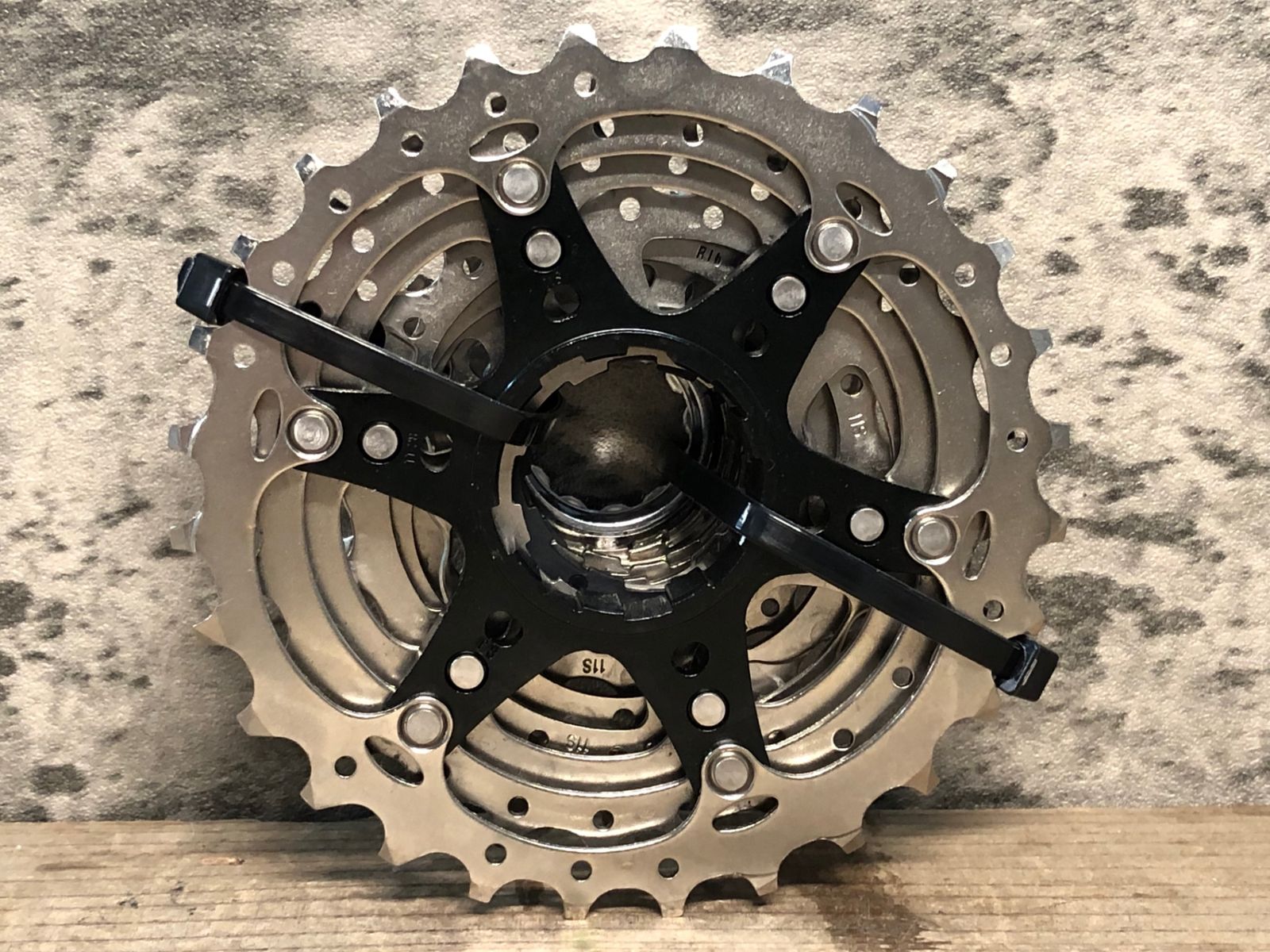 SHIMANOシマノ 105 CS-R7000 11-30t 11速 スプロケット