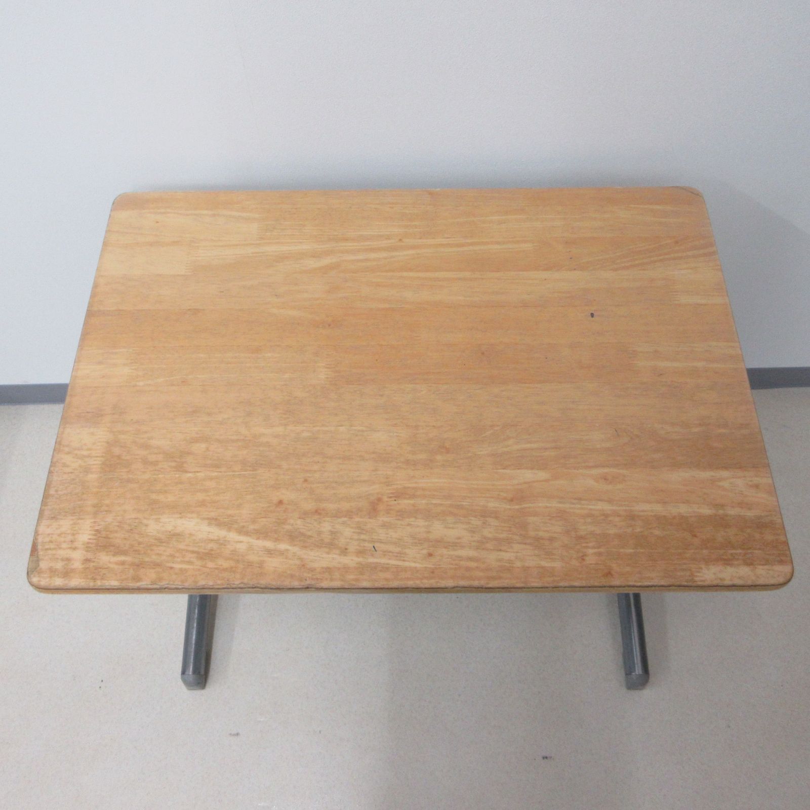 学校机と椅子セット　引き取り限定 現地引き取りのみ、配送不可】学校机・椅子のセット 新JIS