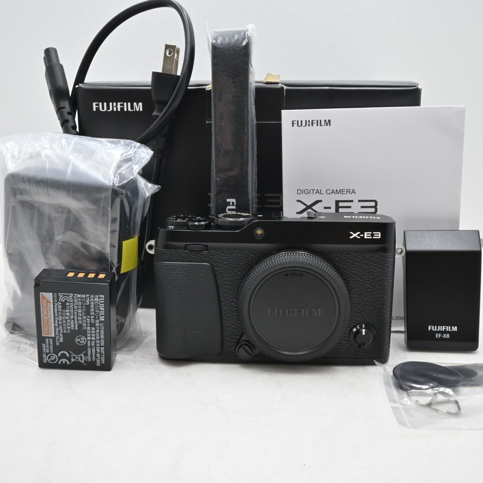 ショット数『2976』富士フイルム(FUJIFILM) ミラーレス一眼カメラ X-E3 