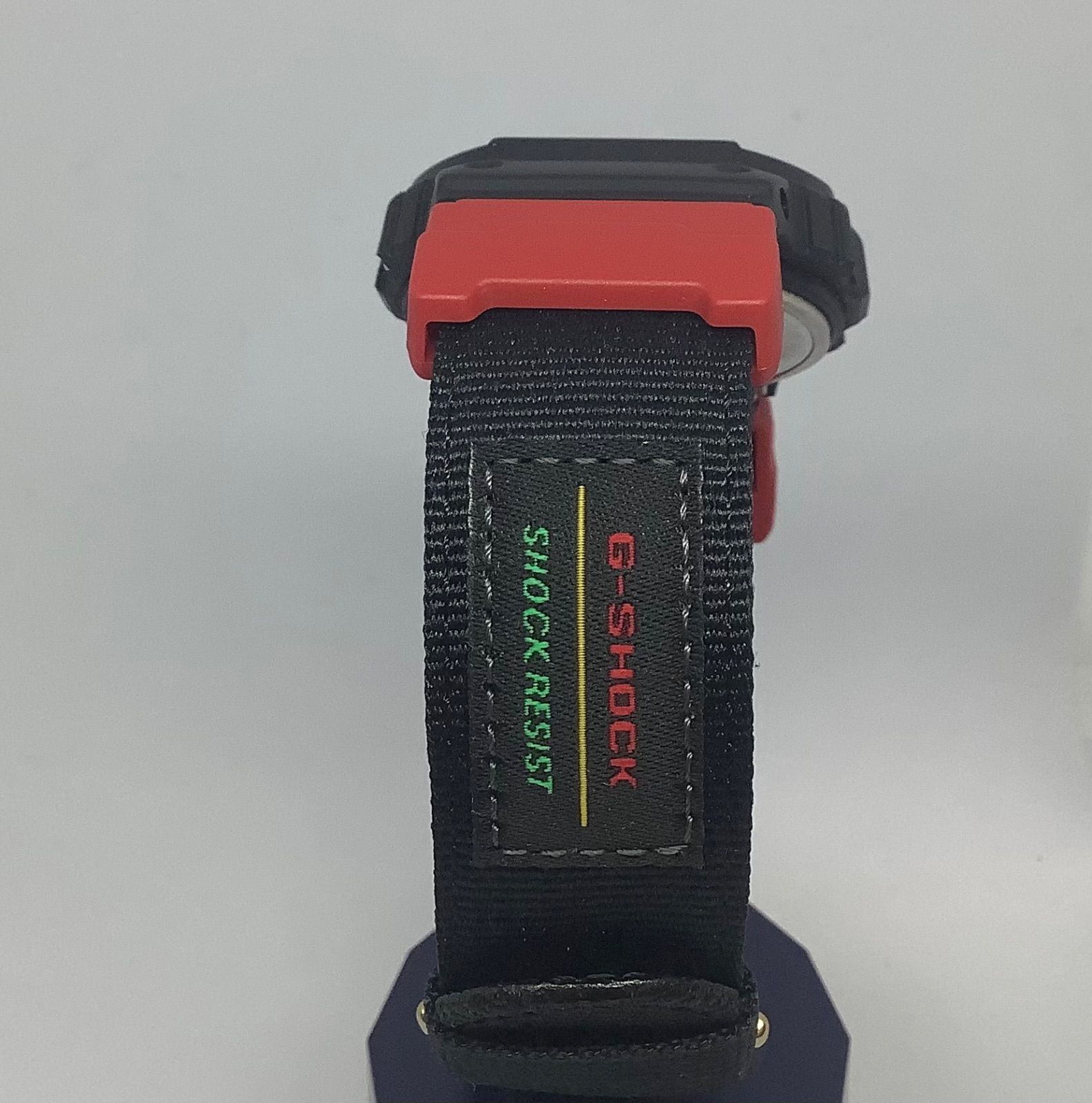 新品未使用品 カシオ(CASIO)復刻版 G−SHOCK DW−5600THC−1JF 