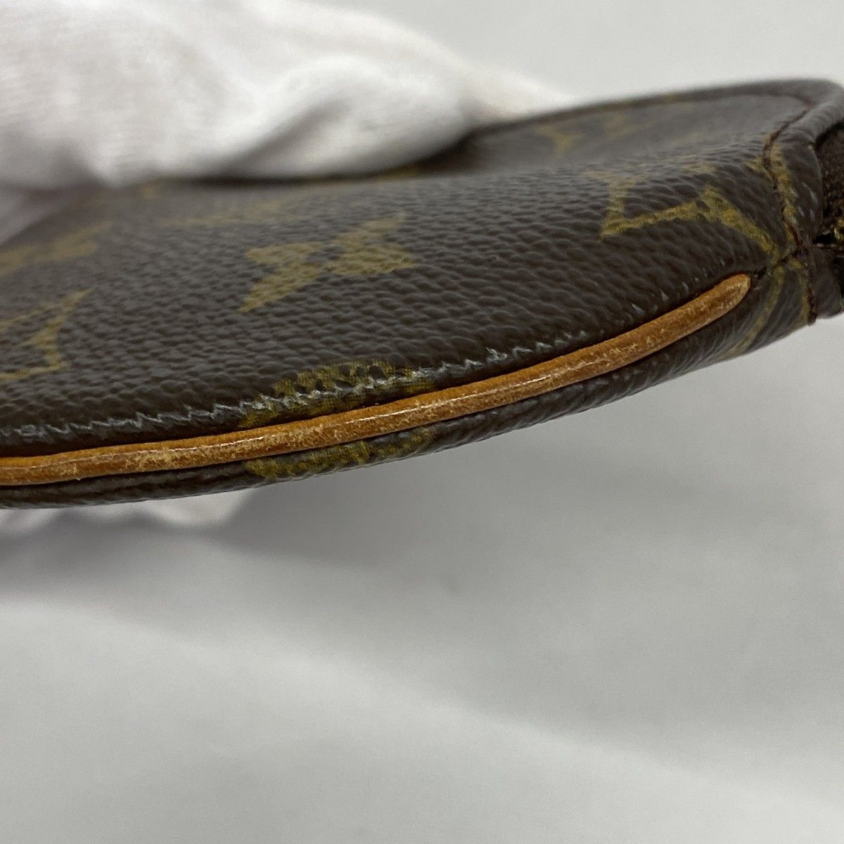 ポルトモネロン