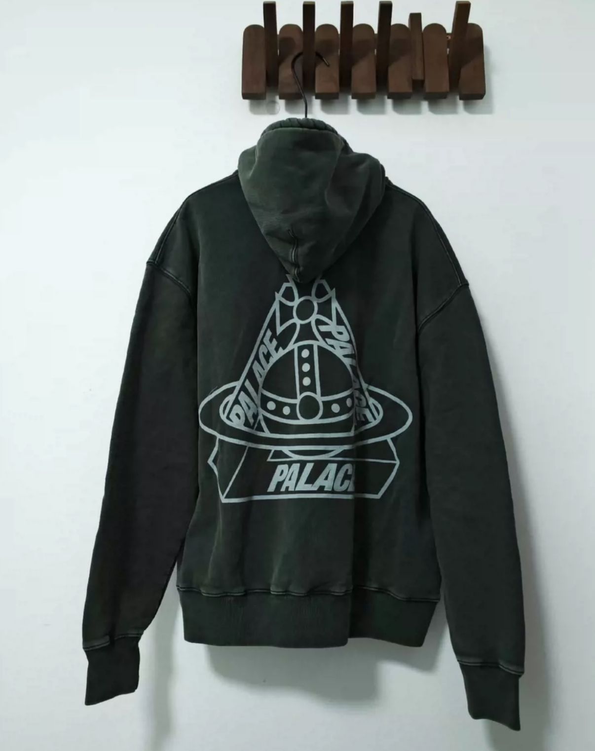 Palace x Vivienne Westwood パーカー 黒 M