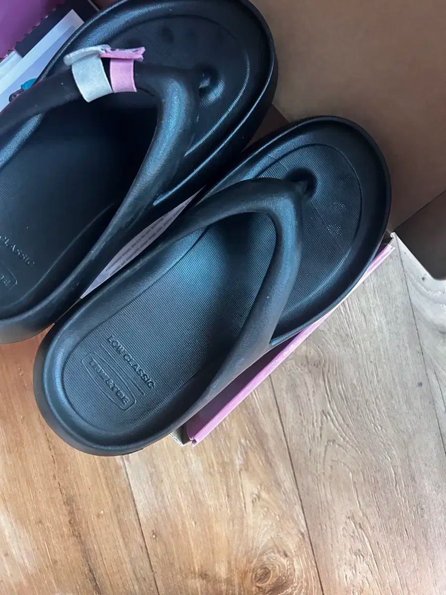 TAW-TOE x LOW CLASSIC シューズ Sサイズ