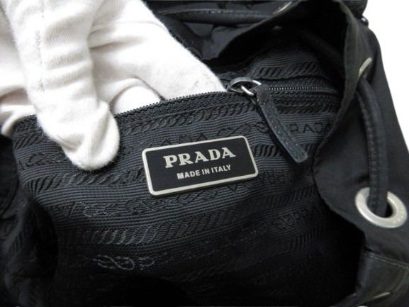 美品 プラダ リュック バックパック 三角プレート トライアングルロゴ テスート PRADA(プラダ) テスートナイロン レザー トライアングルロゴプレート