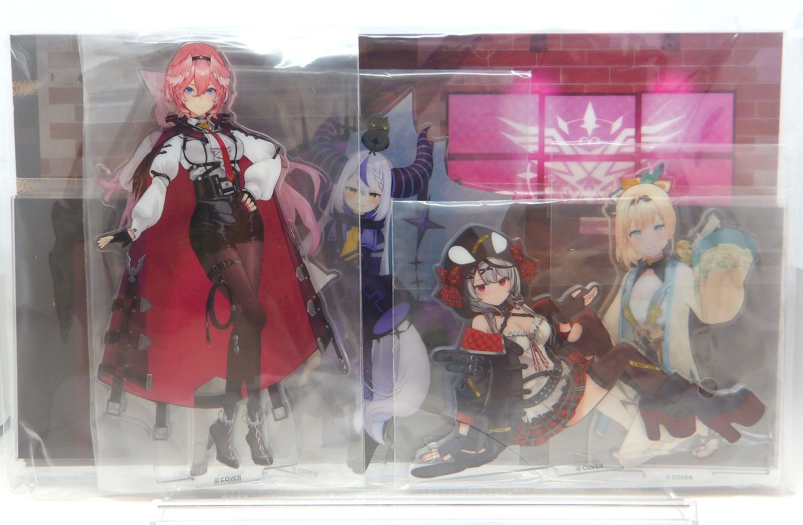 雑貨　秘密結社holoX 我ら、秘密結社holoX!アクリルジオラマスタンド 「バーチャルYouTuber ホロライブ 秘密結社holoX 3Dお披露目記念」 中古】秘密結社holoX 我ら、秘密結社holoX アクリルジオラマ