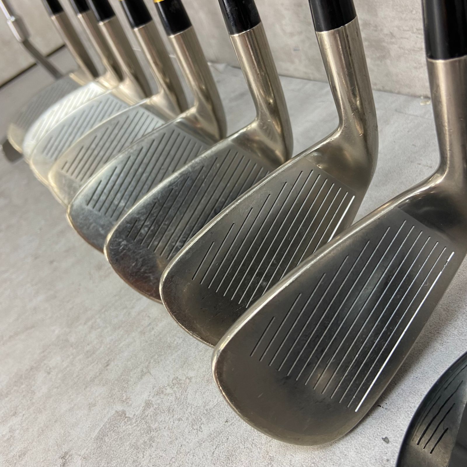 ヤマハ - ヤマハ　テーラーメイド　メンズゴルフ13本セット　カーボン　R2　右利き用　キャディバッグ　ヘッドカバー　YAMAHA　TaylorMade ヤマハ - ヤマハ テーラーメイド メンズゴルフ13本セット
