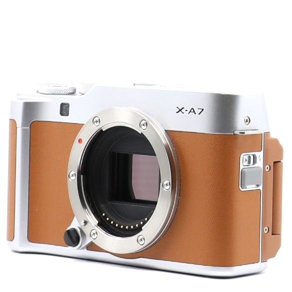 ＜良品＞フジフィルム FUJIFILM ミラーレス一眼カメラ X-A7レンズキット キャメル X-A7LK-CA