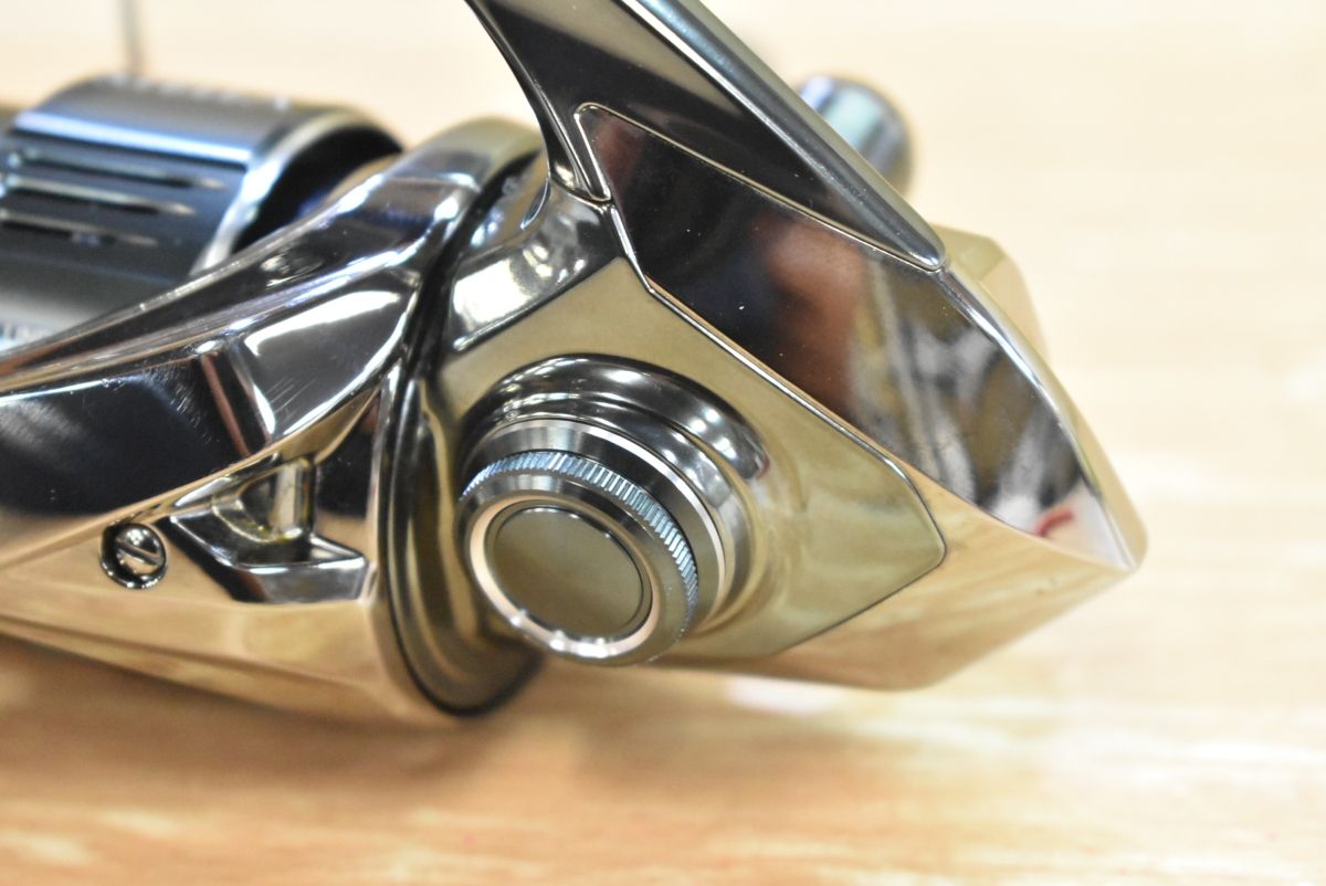 スピニングリール