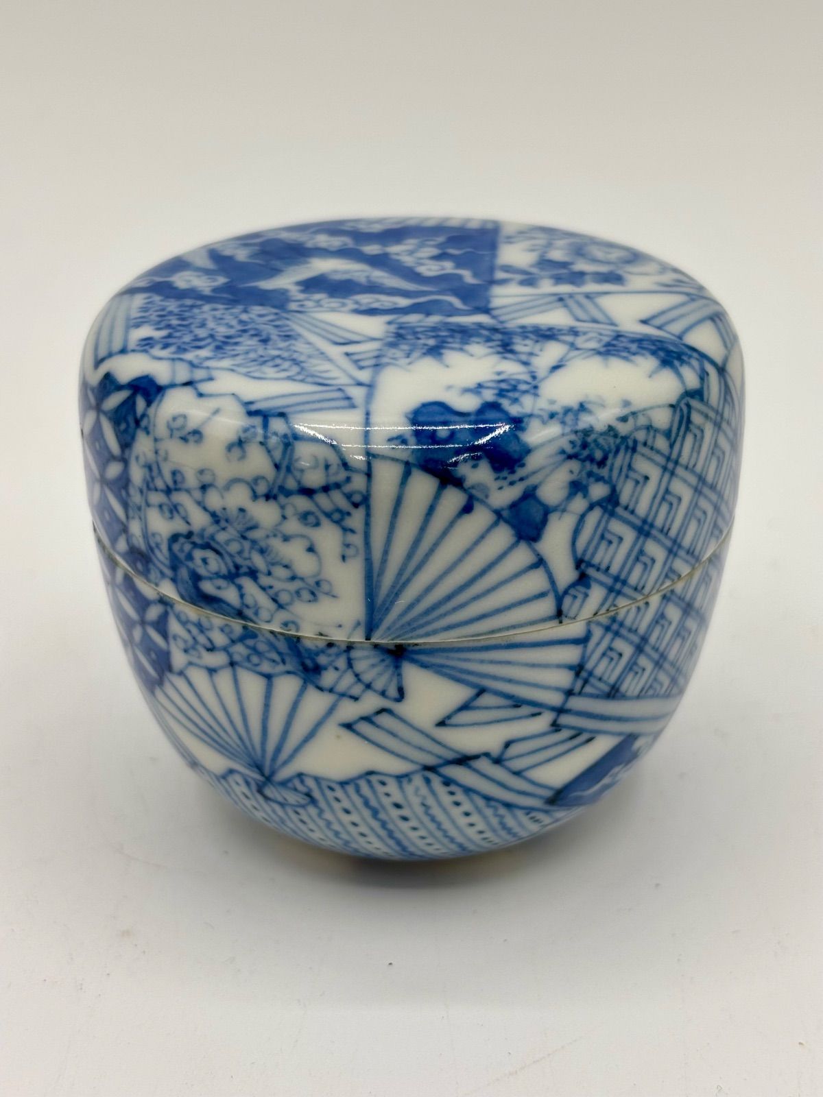 古伊万里　手描き染付陶壺　蓋付き　骨董 古伊万里 手描き染付陶壺 蓋付き 骨董 伊万里染付小皿｜直径