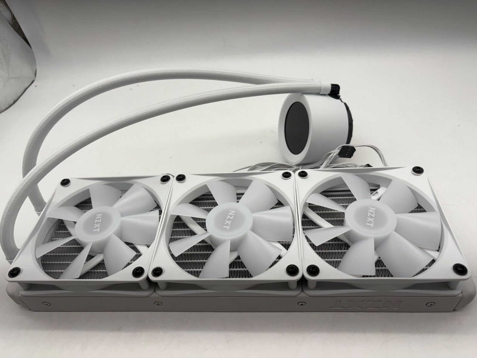 NZXT KRAKEN ELITE 360 RGB 簡易水冷CPUクーラー 中古 NZXT KRAKEN ELITE 360 RGB 簡易水冷CPUクーラー 中古 PC用