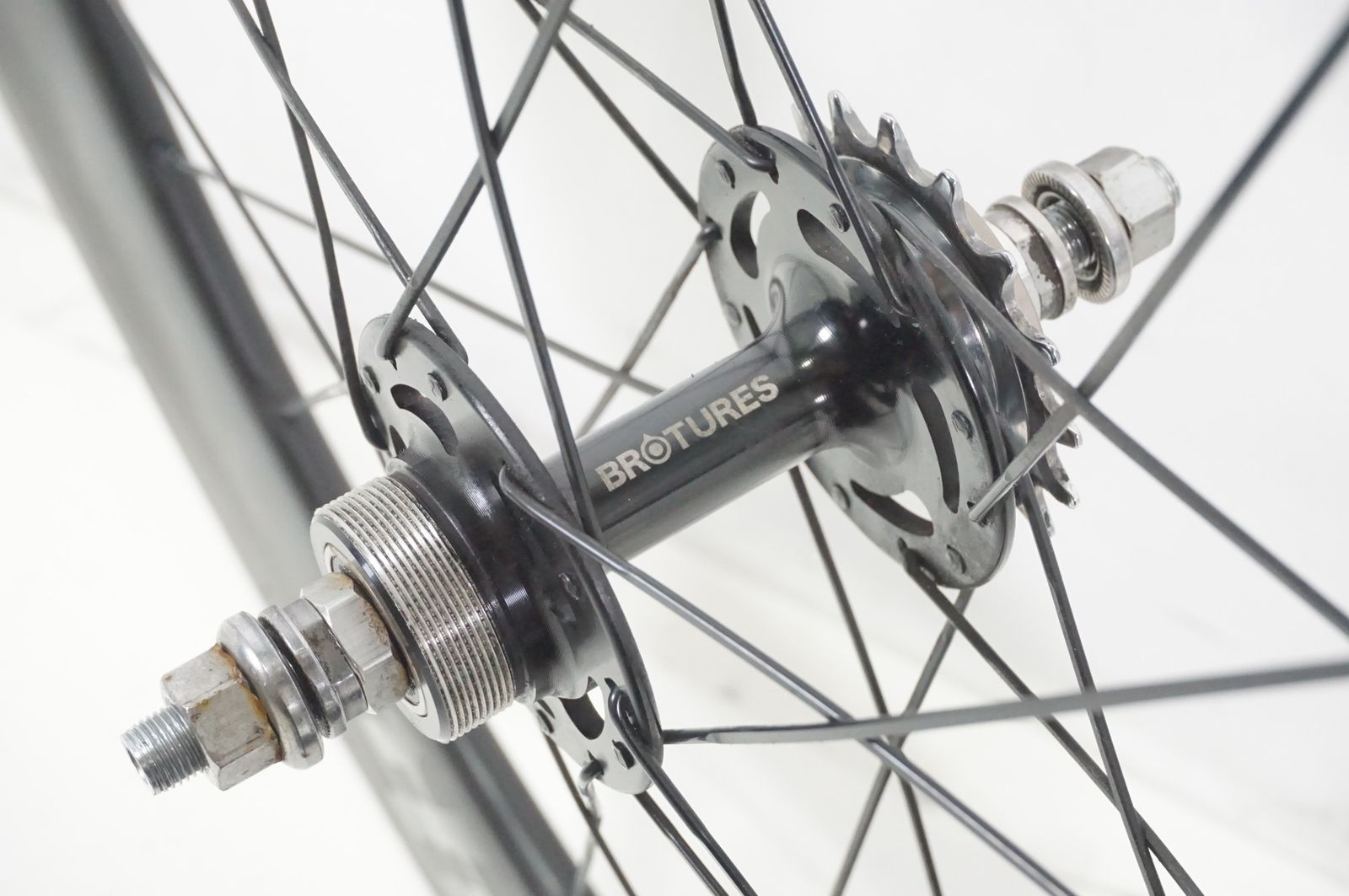BROTURES SHRED88 Carbon Wheel(リア) BROTURESオリジナル SHRED88リア