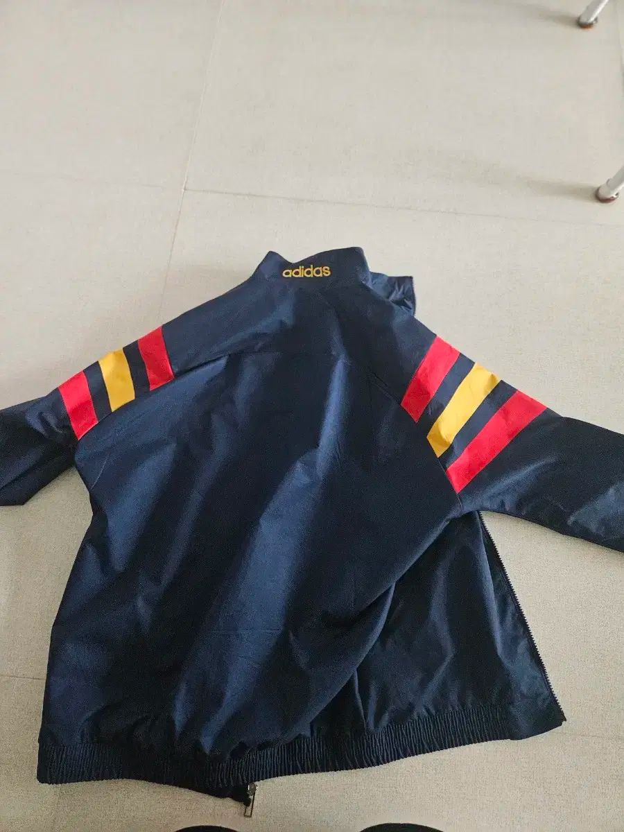 アディダス スペイン レトロ ジャージ (XL)