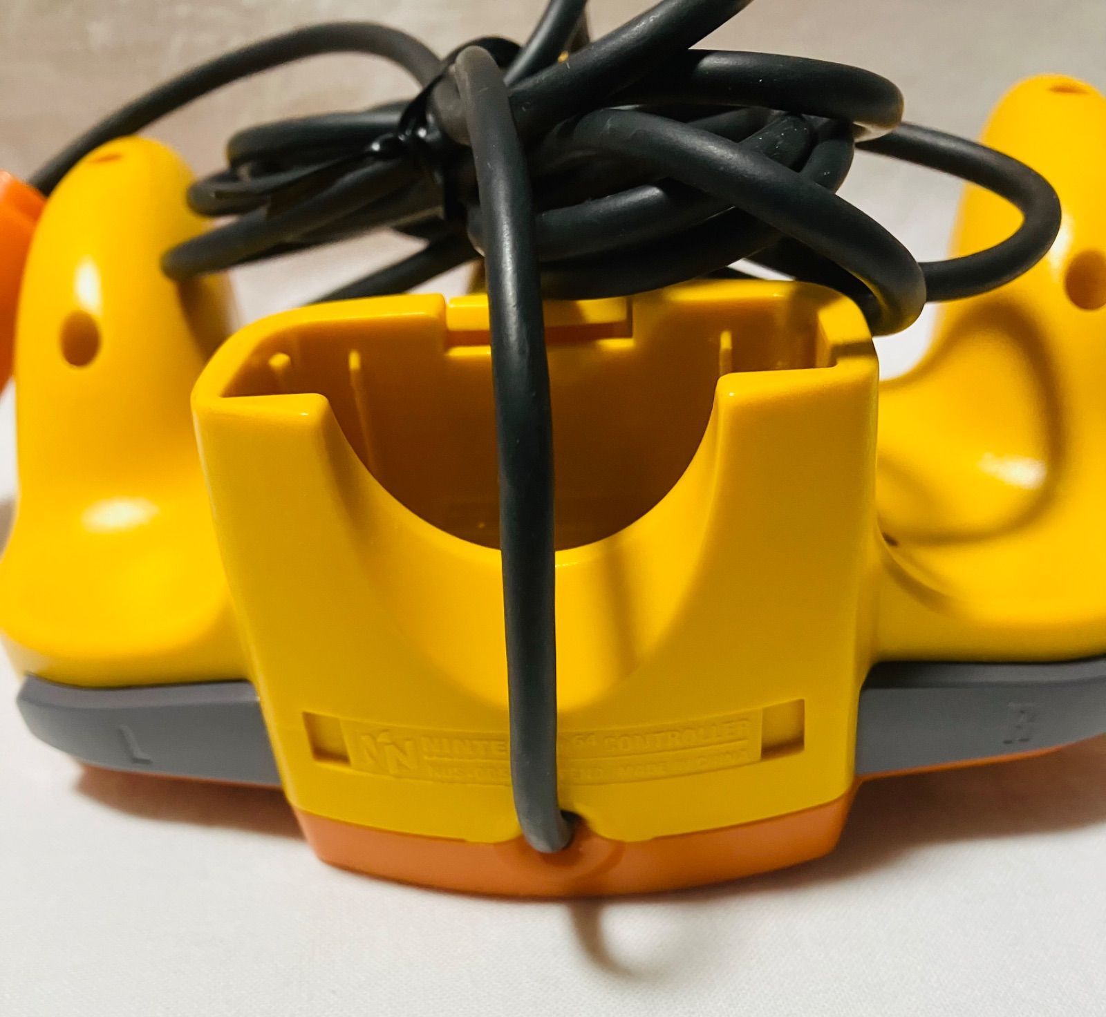 ニンテンドー６４ コントローラー
