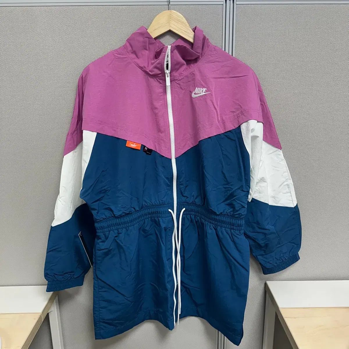 NIKE ナイキ NSW アイコン 衝突 トラック ジャケット CJ2047 ー 691 コズミックフクシア S