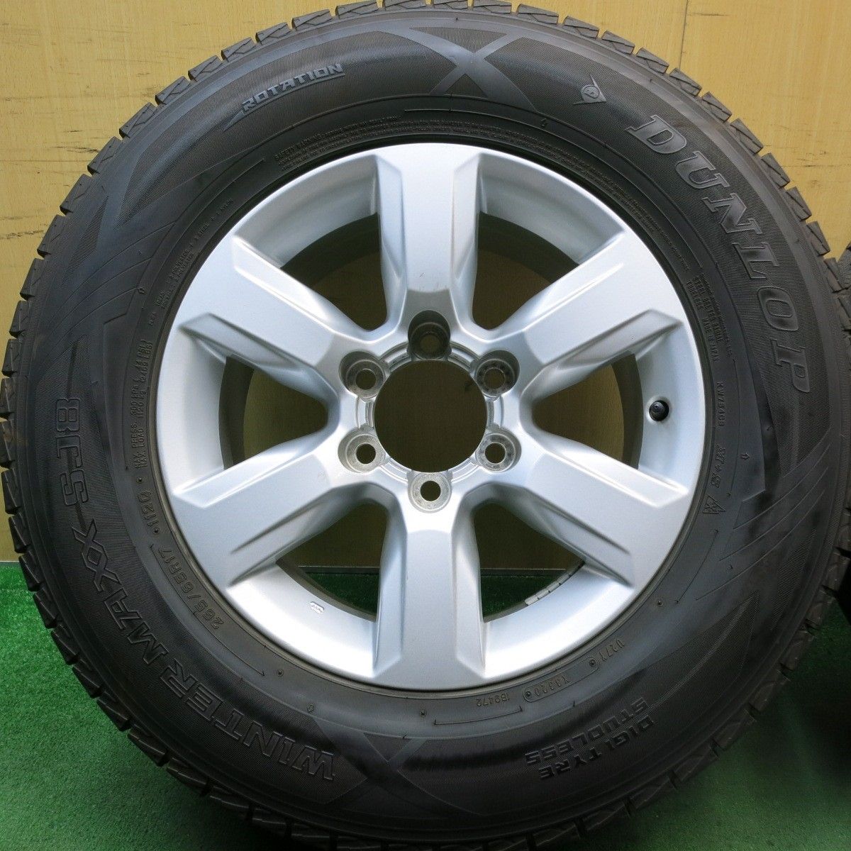 バリ山 225/65R17 4本セット ダンロップ WINTERMAXX SJ8 スタッドレス