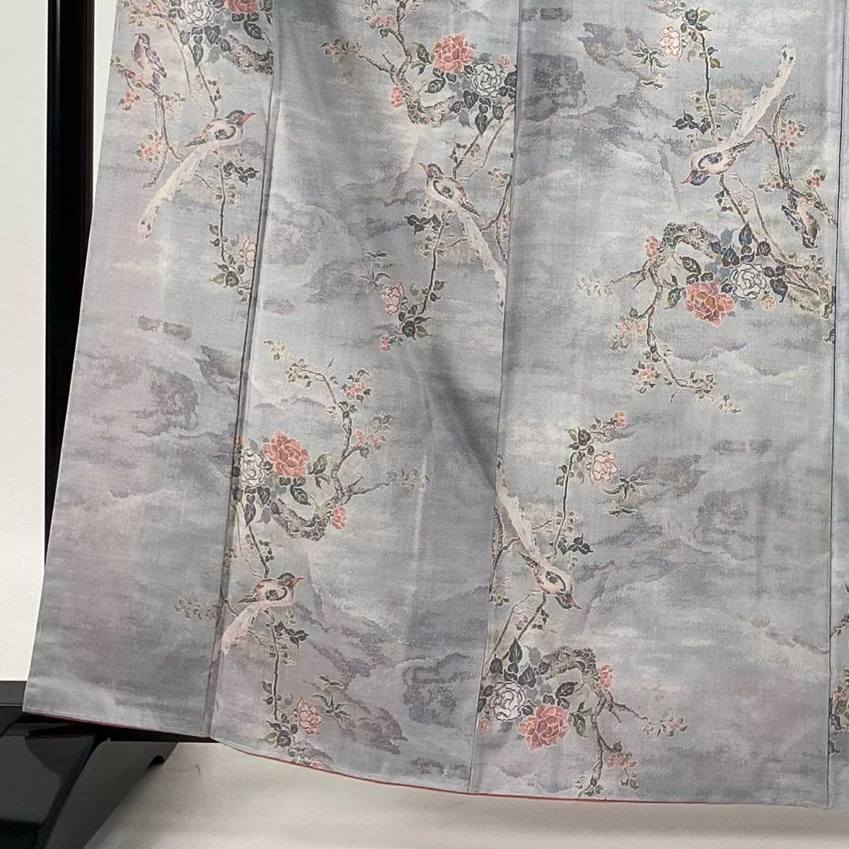 大島紬 身丈164cm 裄丈65cm M 袷 都喜ヱ門 証紙 枝花 鳥 灰色 正絹  