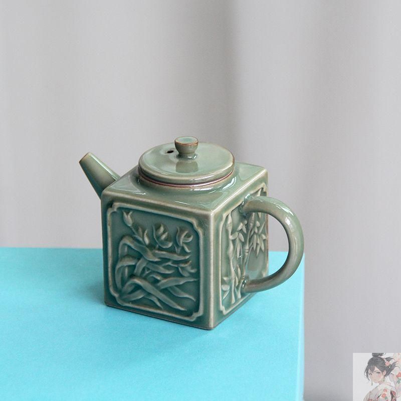 青磁茶壺 四方壺 浮彫 梅蘭竹菊陶磁功夫茶器 単壺 煎茶道具 中国