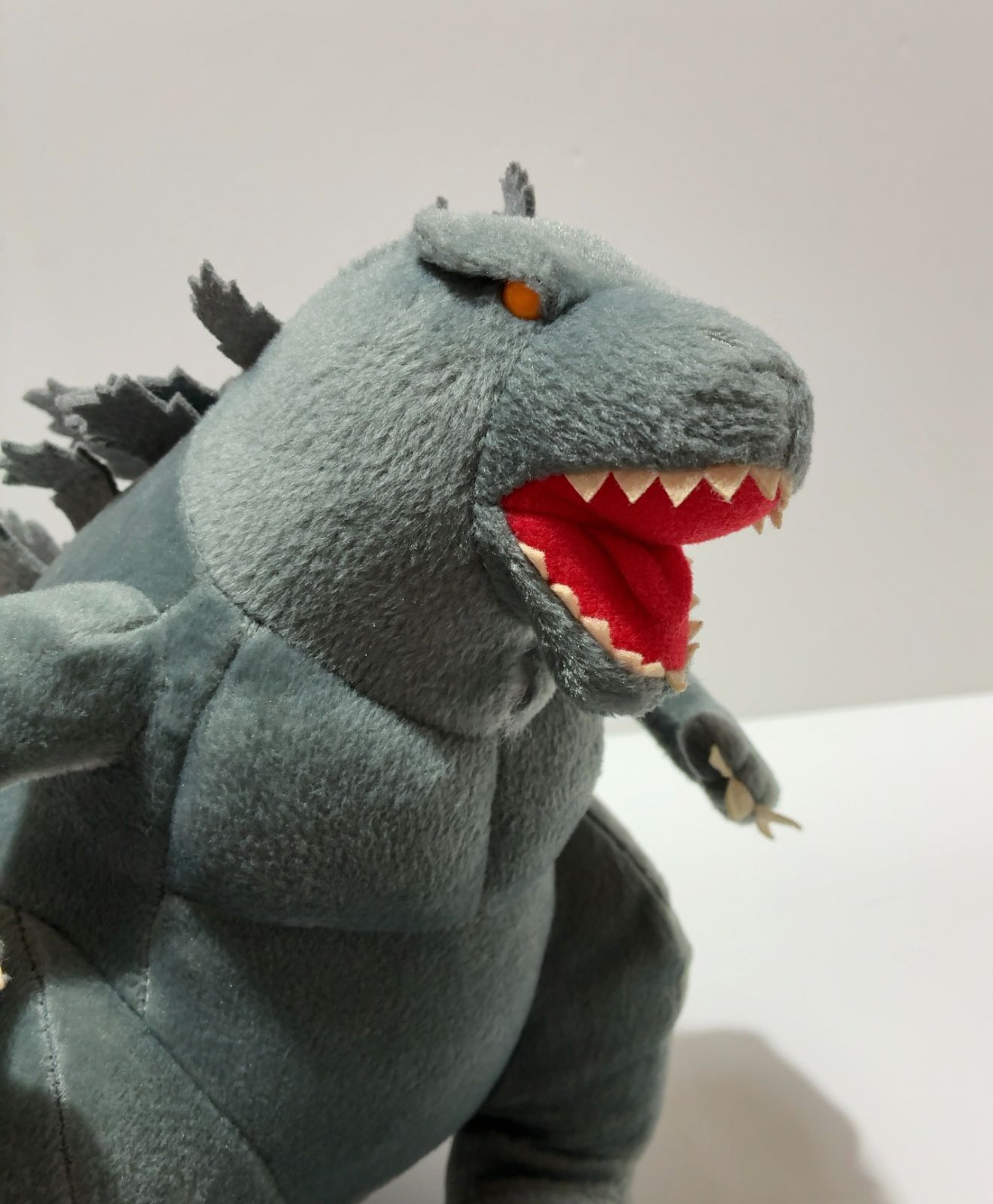 ゴジラ　メガジャンボぬいぐるみ　GODZILLA　(2019) GODZILLA ゴジラ 2019 メガジャンボ ぬいぐるみ 全1種の通販 by