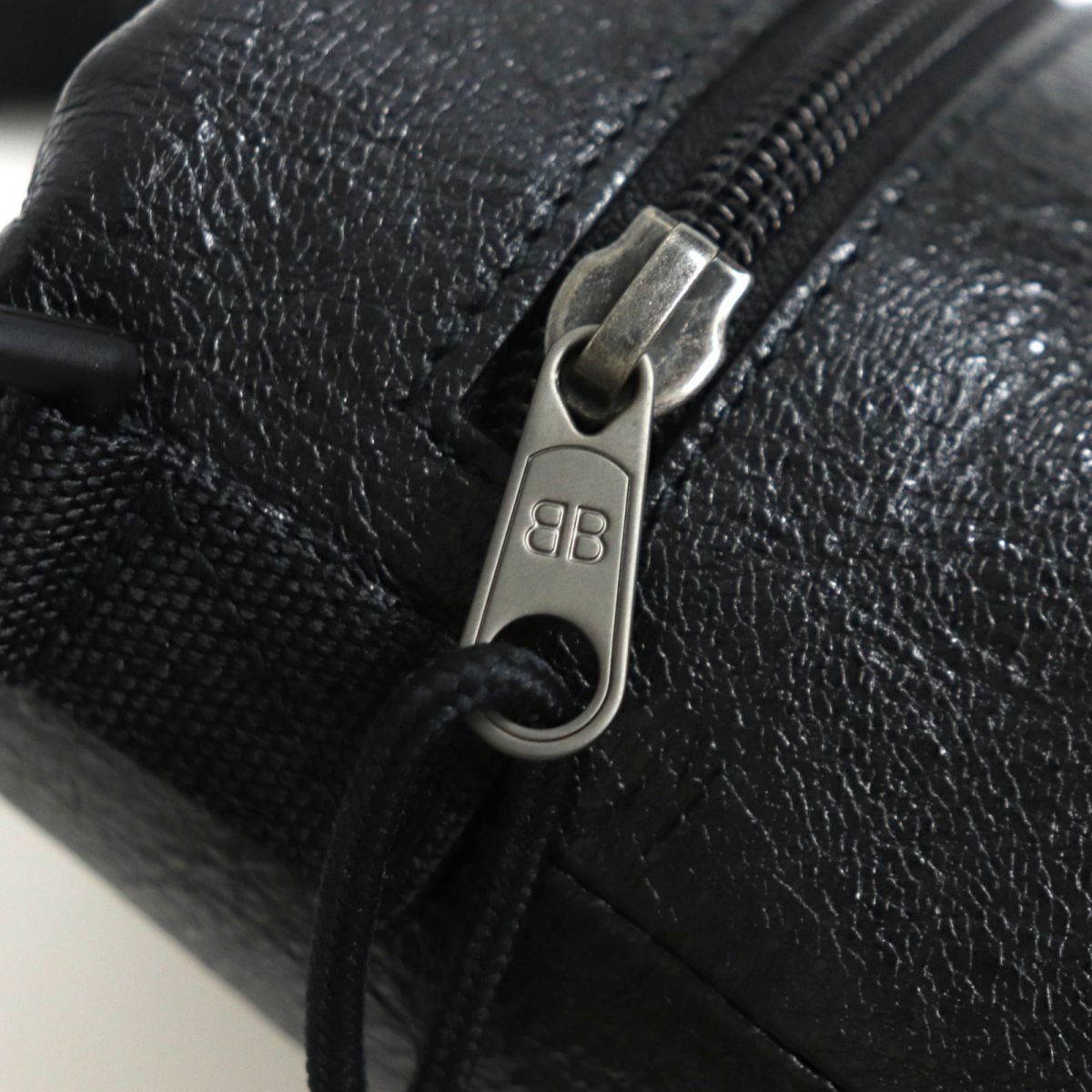 未使用品▽BALENCIAGA バレンシアガ 618193 ウィークエンド レザー 