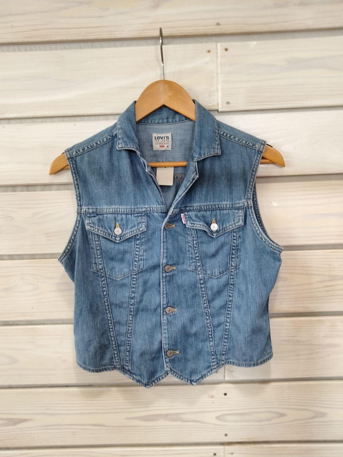 Levi's ライトブルーデニムカスタムベスト 楽天市場】リーバイス ライトブルー デニム（レディース