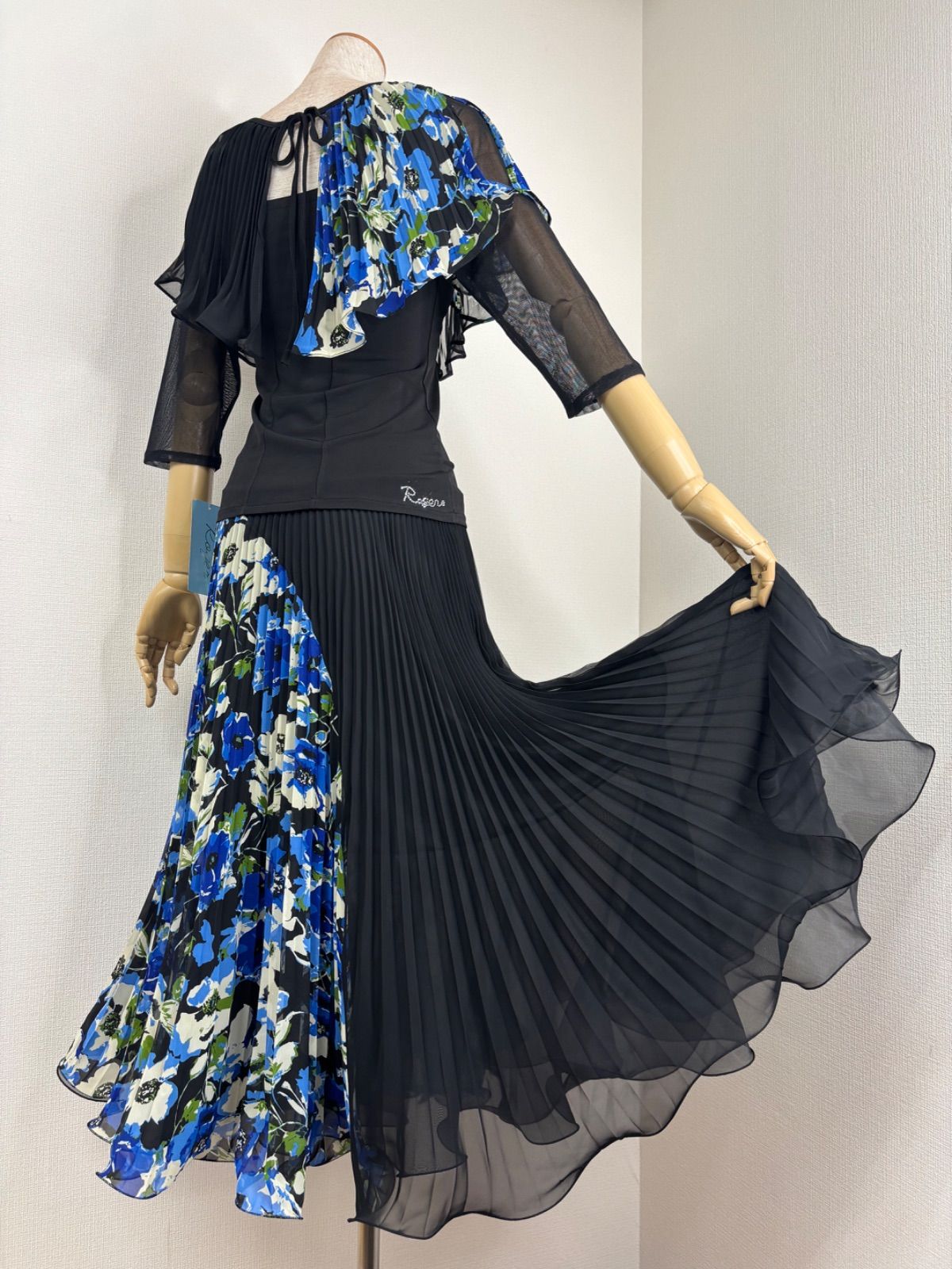 セットアップドレス 衣装