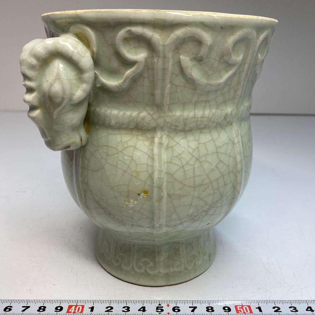 中国美術　青磁山羊耳壺　高さ16.5cm 東Y6-0415④ 中国美術 青磁山羊耳壺 高さ16.5cm 東Y6-0415④ 青磁双耳