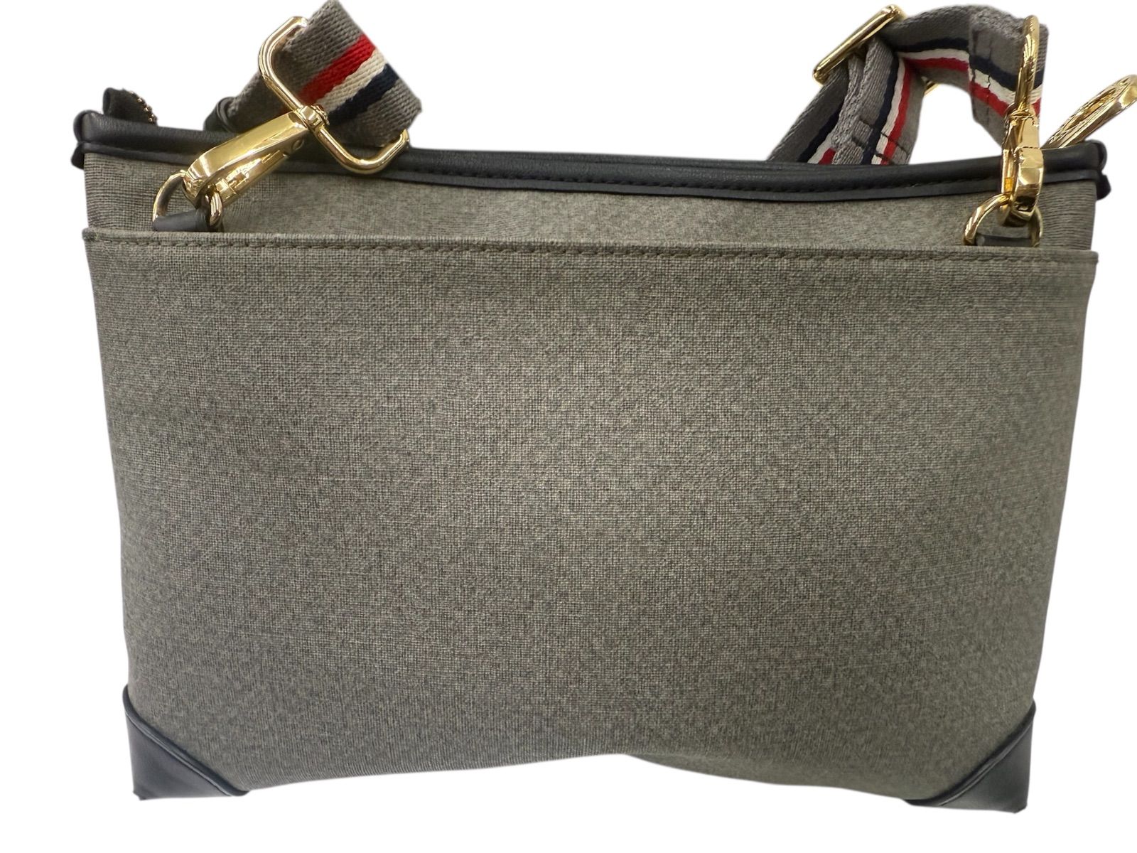 美品　カステルバジャック　ショルダーバッグ　ワッペン　ブランドロゴ　金金具 美品 カステルバジャック ショルダーバッグ ワッペン ブランドロゴ 金金具