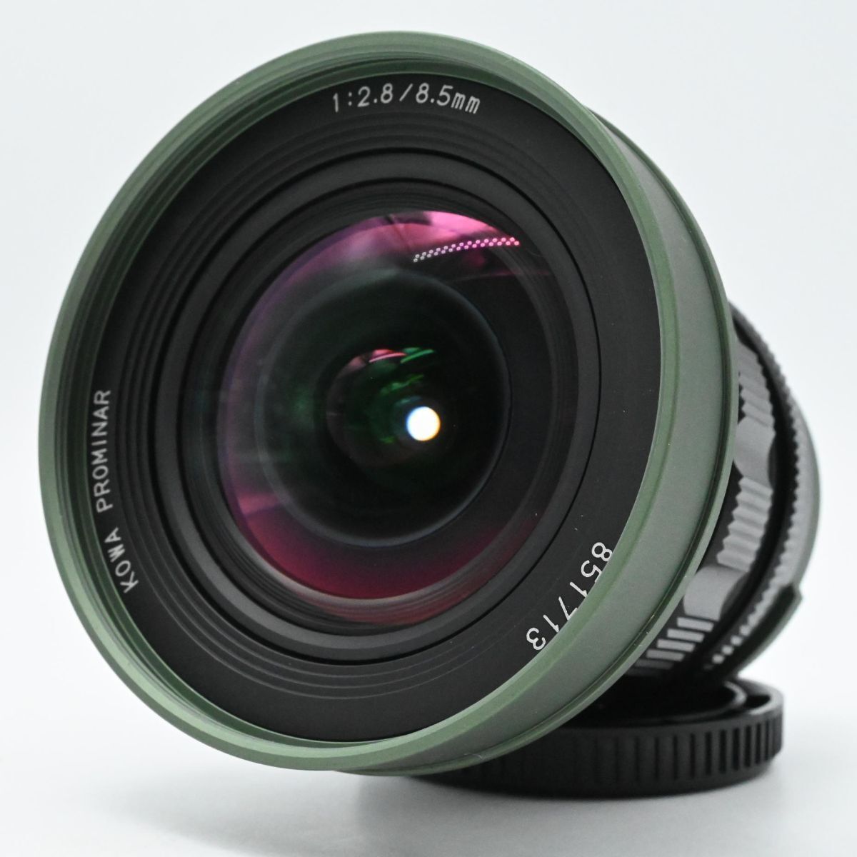 F2.8 GR