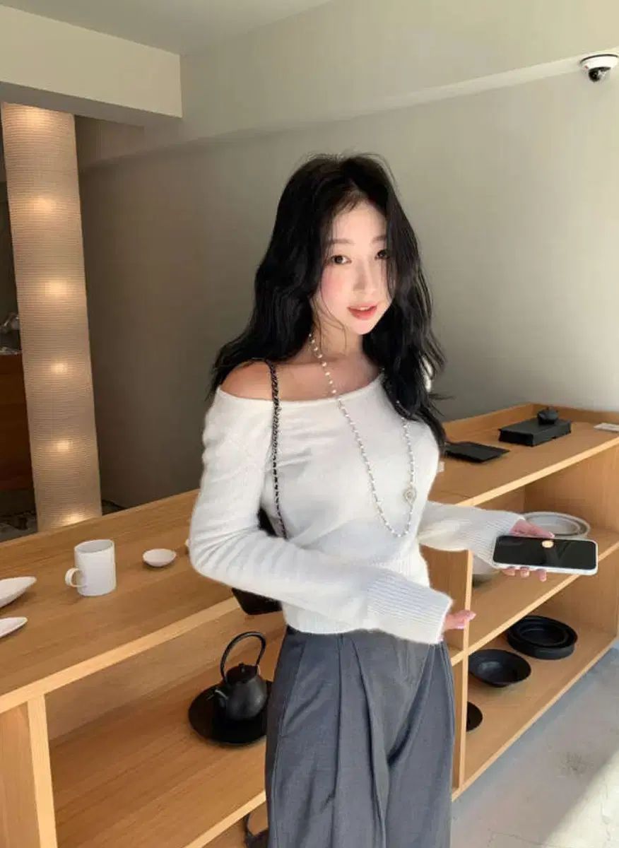 ショップサイト シエショップ ひな 片方オフショルダー ニット アイボリー