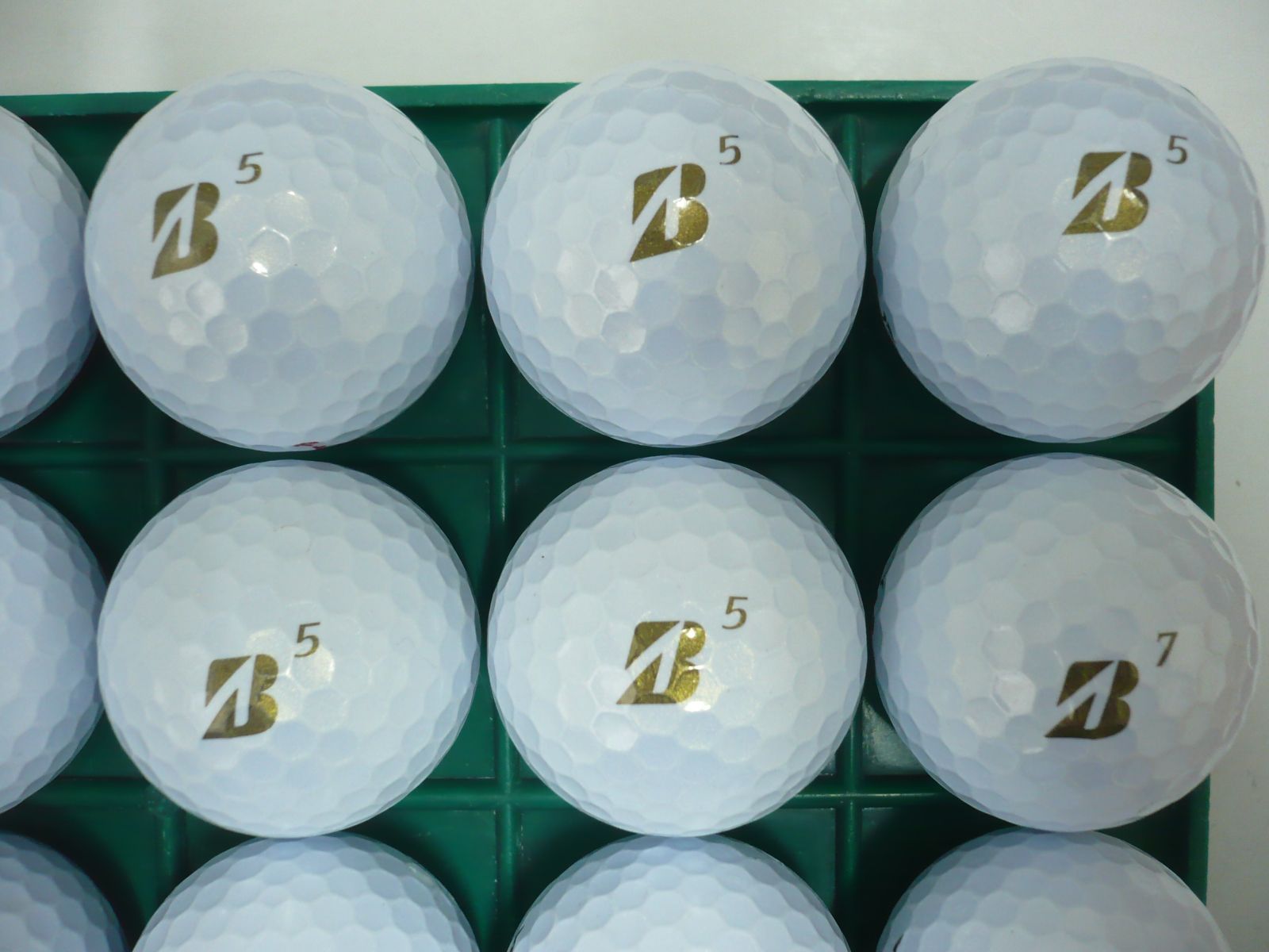 ブリヂストンTOUR B JGR ゴルフボール 23年モデル ホワイト 3ダース