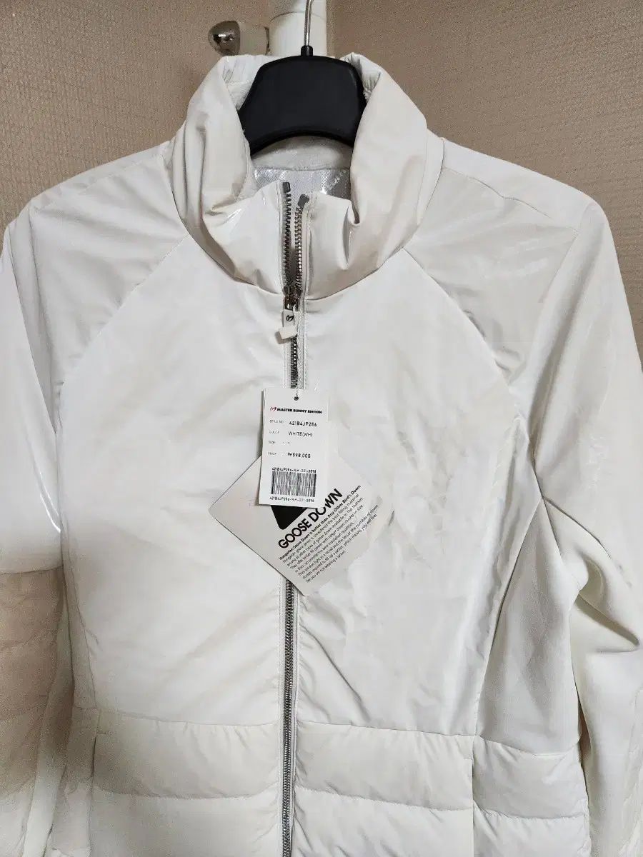 マスターバニーエディション ゴルフ グースダウン