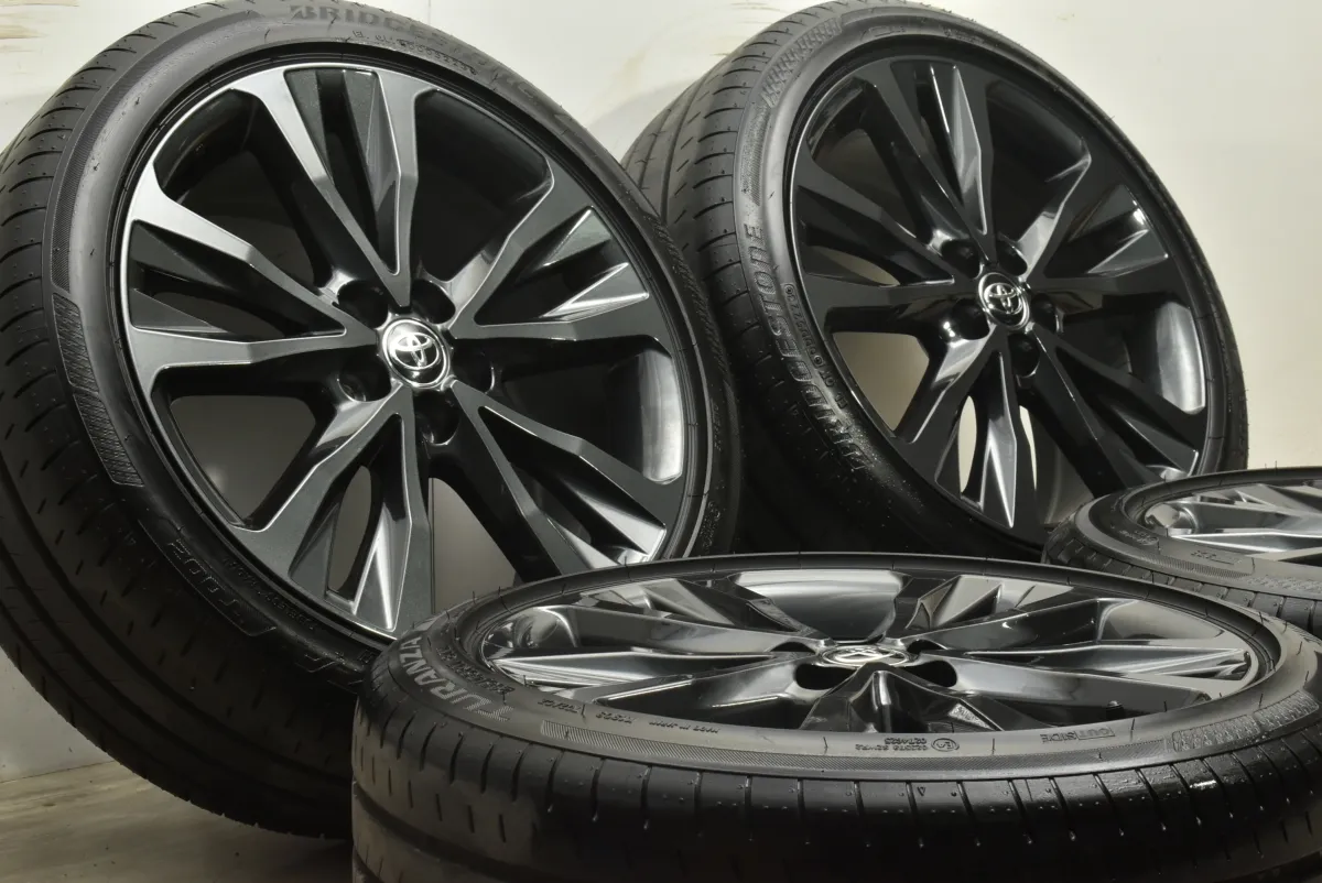 バリ溝 美品】トヨタ カローラツーリング WxB 純正 17in 7.5J +50